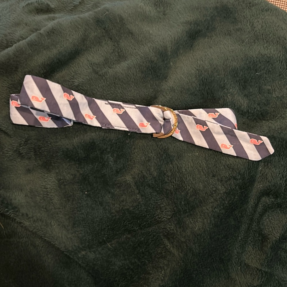 Vineyard Vines. Barely worn - XS belt. EUC.